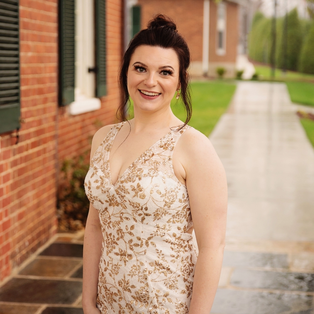 Meet your Posher, Alisha